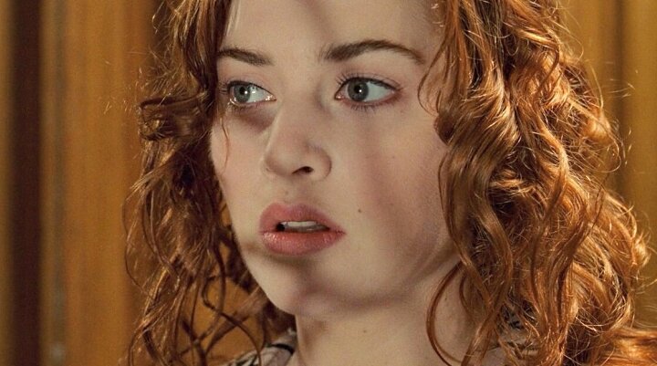 Одна из центральных и самых запоминающихся сцен фильма «Титаник» - эпизод, в котором герой Леонардо Ди Каприо рисует портрет девушки Розы. 