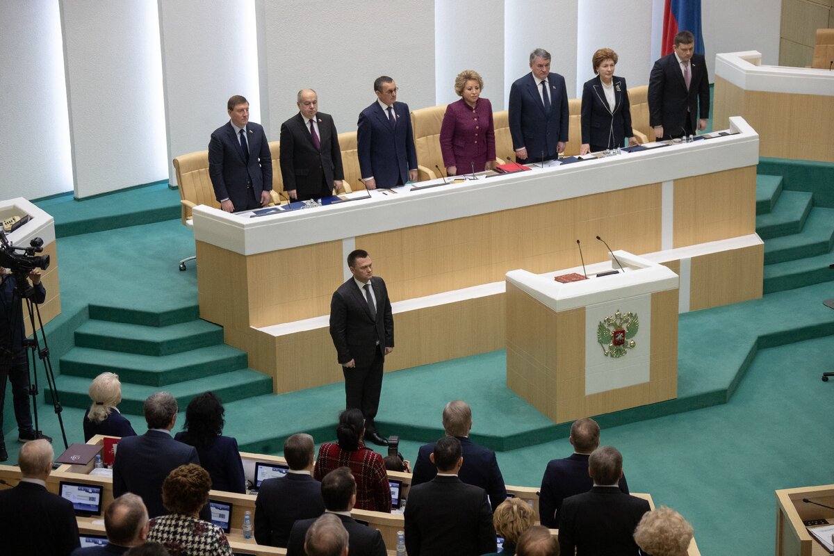 Совет представителей субъектов. Члены совета Федерации федерального собрания Российской Федерации:. Совет Федерации 1990е заседание. Заседание совета Федерации. Совет Федерации федеративного собрания РФ.