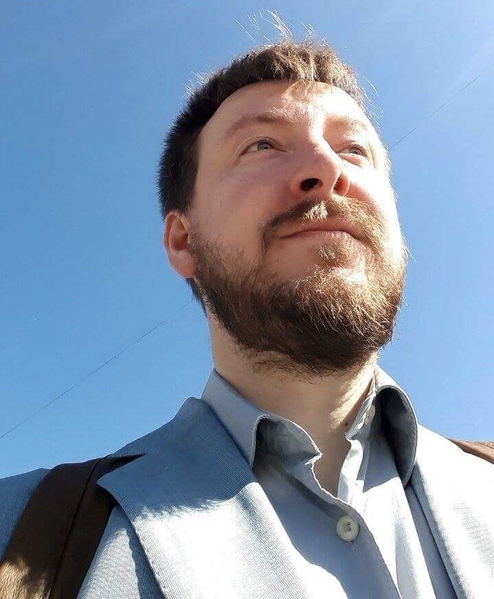 На фото: Алексей Кзязев - интернет-маркетолог, таргетолог.