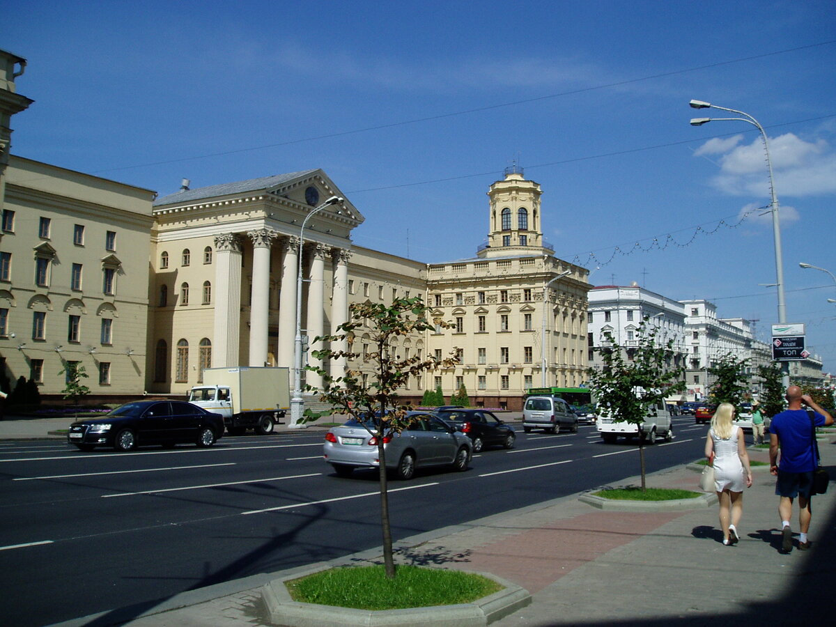 широкие улицы Минска