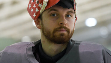 «Василевский завяжет глаза, но все равно поймает все шайбы». Вратарь Илья Сорокин оценил коллег