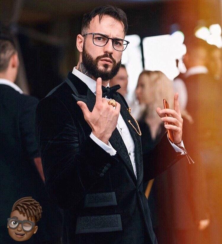 На одной из вечеринок.