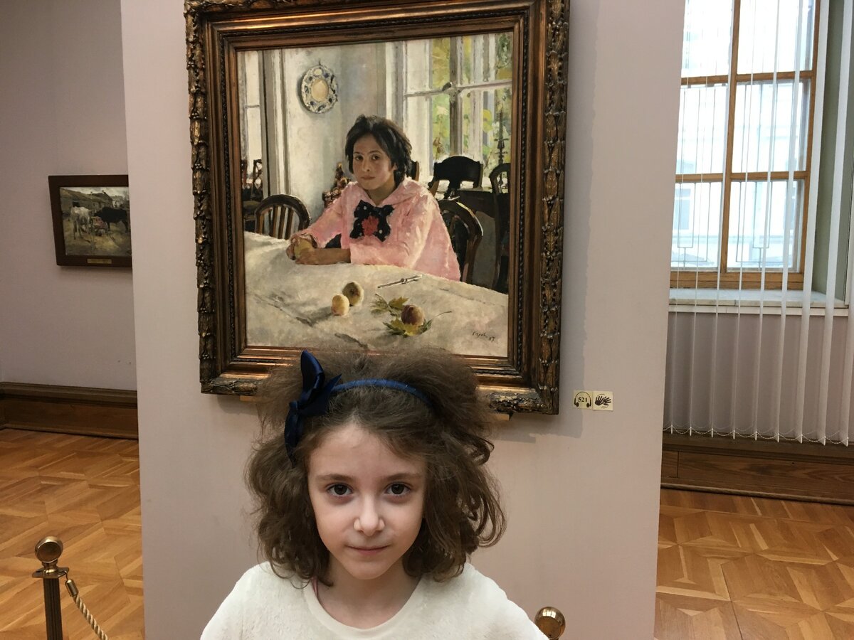 Картина васнецова девочка с персиками