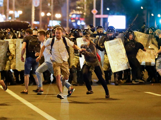 Взято с сайта https://www.mk.ru/politics/2020/08/11/protesty-v-belorussii-maydan-v-minske-onlayn.html