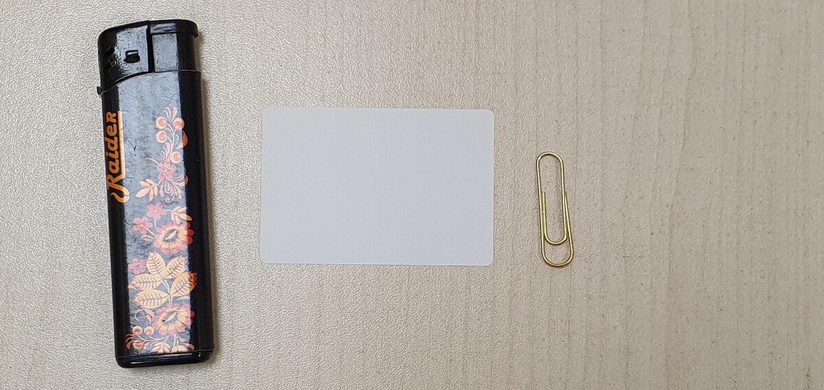 Этикетка с термослоем. Термослой прозрачен.