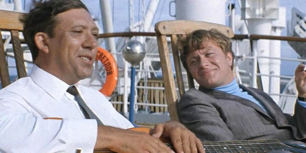 А вот Геннадий Козодоев (роль А. Миронова) - настоящий Гедонист. Помните про "шампанского с утра, выпить чашечку кофе"?