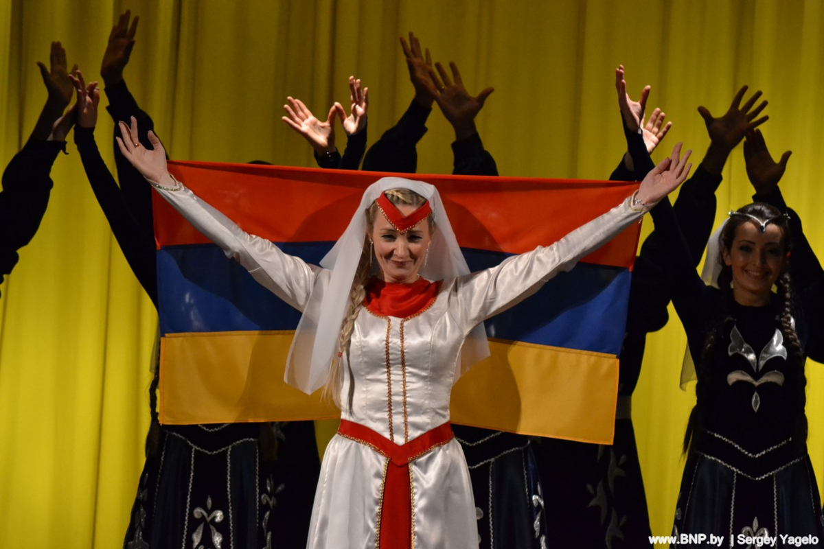 Армяне сильнее. Армянская народная культура. Национальный танец армян. Армяне культура и традиции. Культурные традиции Армении.