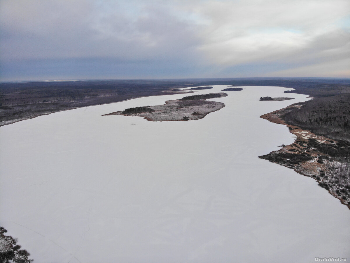 Шитовское озеро и его острова с высоты птичьего полёта. Мы снимали со стороны Шитовского Истока