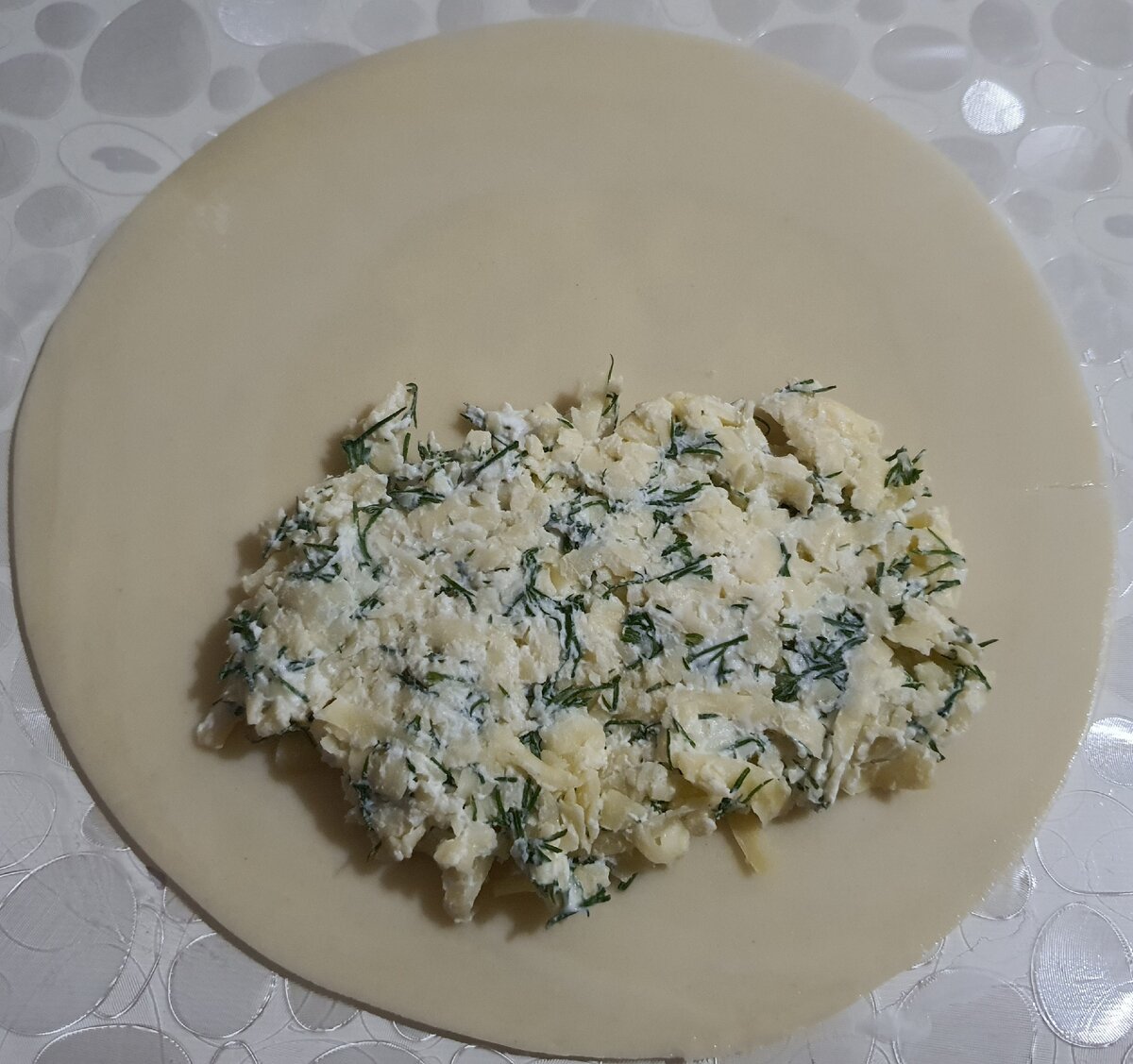 Мини чебуреки с сыром и зеленью