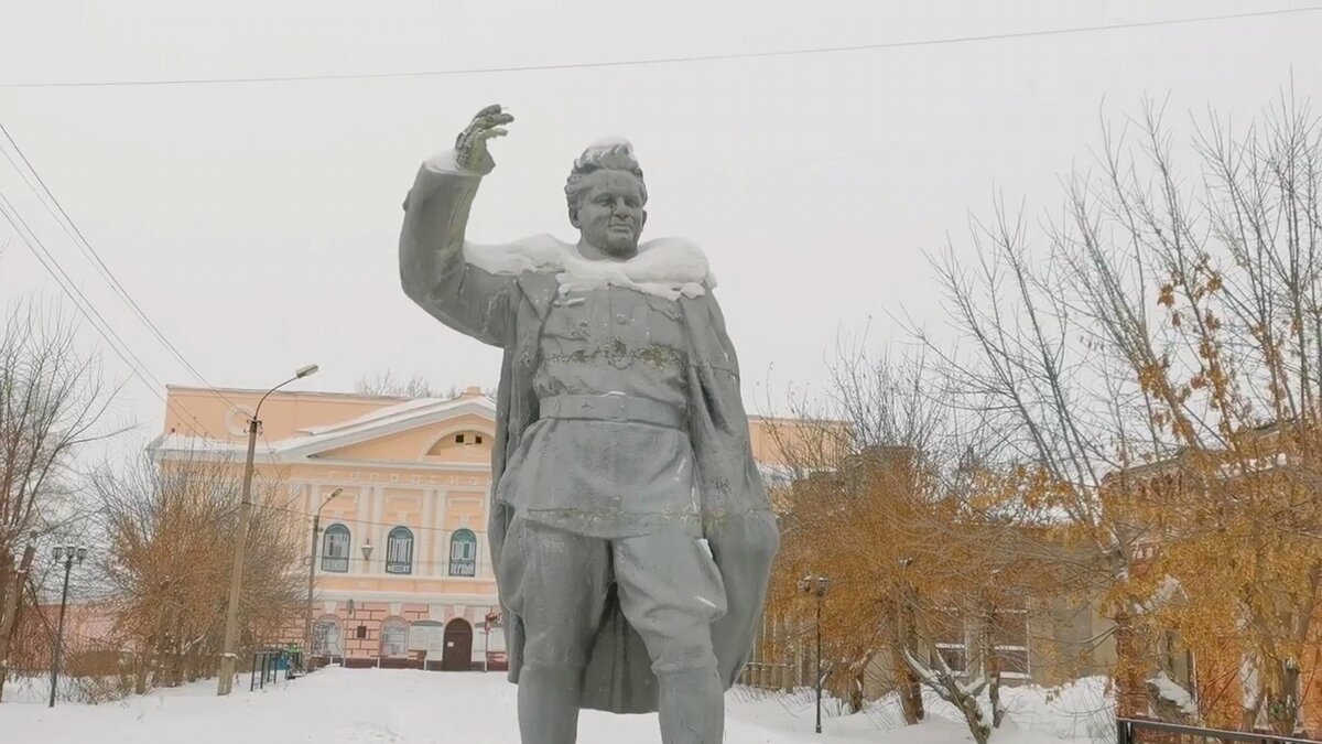 Ачинский маньяк. Ачинск достопримечательности. Ачинск Купеческий. Плаза Ачинск.