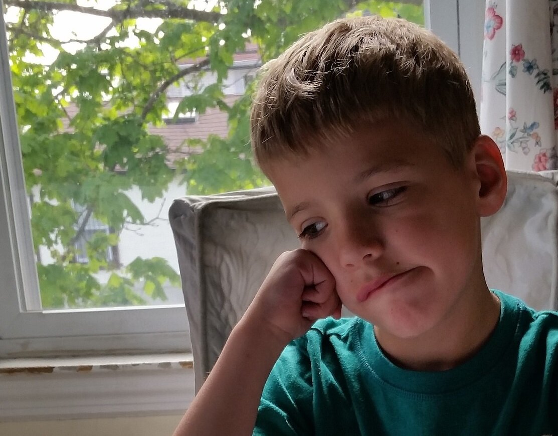 Вот с таким видом сидит над домашним заданием