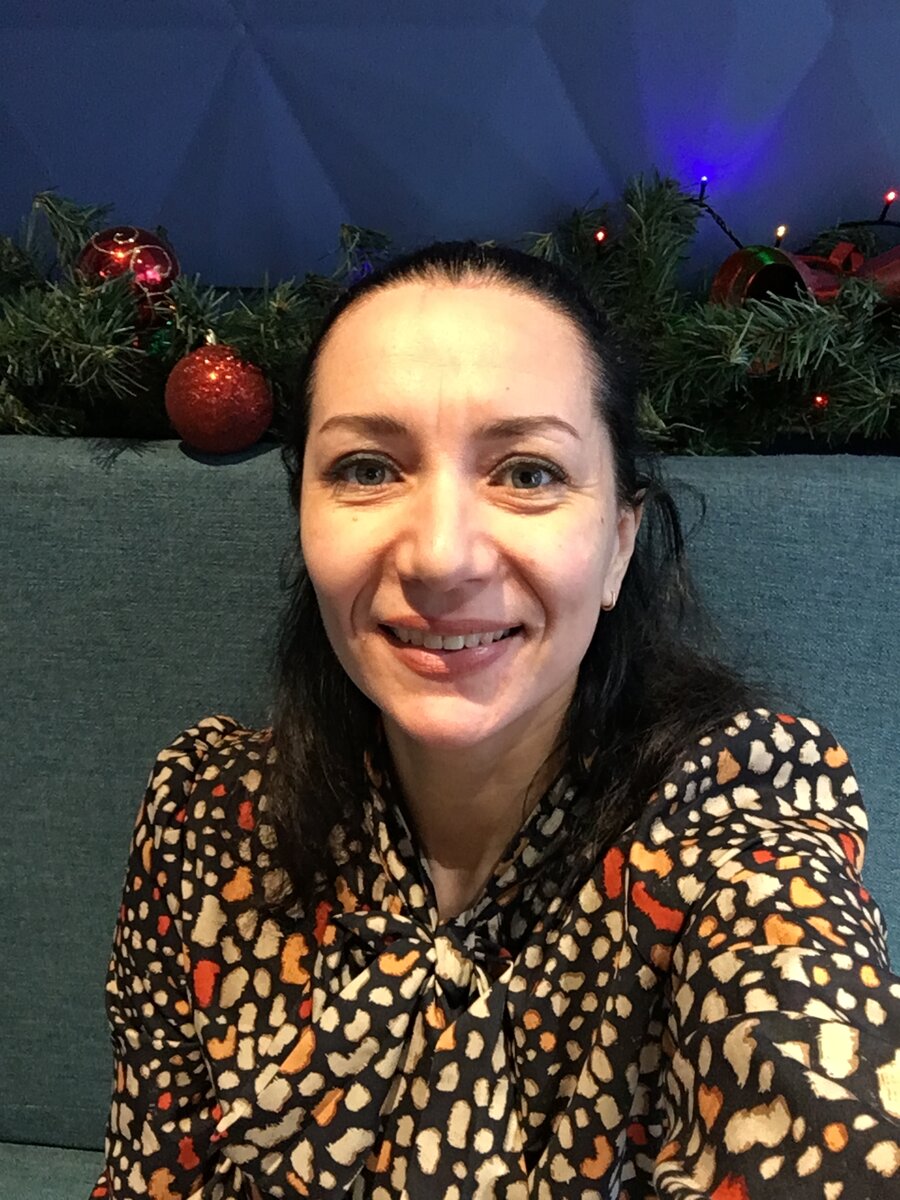 Ну и немного странная новогодняя я))) Шестого успела провести мероприятие)