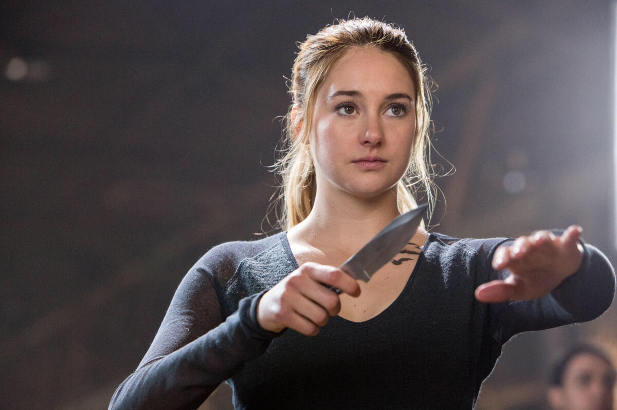 Беатрис в 1-м фильме перед обрядом выбора Фракции