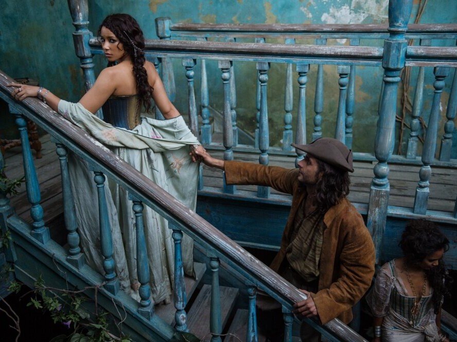 Кадр из сериала «Черные паруса», 2014-2017 годы, режиссеры Кларк Джонсон, Алик Сахаров, Нил Маршалл