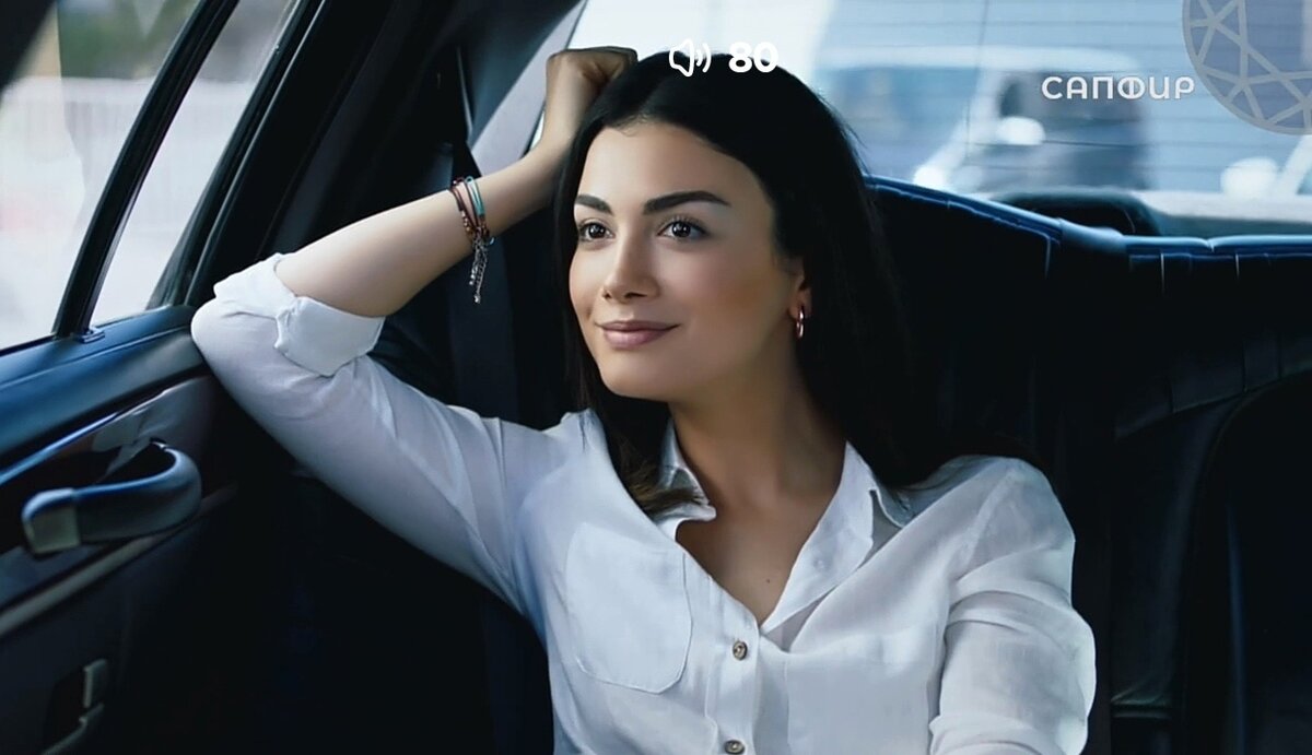 А на лимузине-то, оказывается, так прекрасно! Это захватывающее чувство комфорта... 