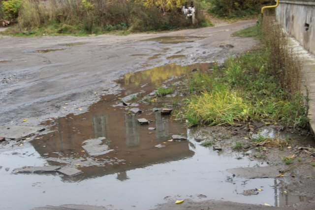    Когда решат вопрос с лужами на улице Куйбышева в Брянске?