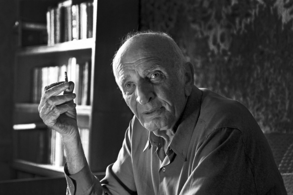    В Самаре в День российского кино откроют памятную доску Борису Кожину