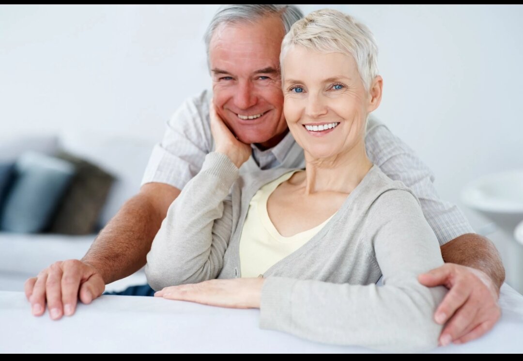 красивые пожилые люди. пожилой мужчина. пожилые люди. нужен мужчина женщине после 60. мужчина и женщина в возрасте.