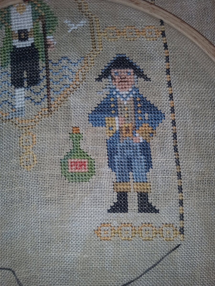 Вышивала пьяницу. Он старый и совсем не счастливый. Фото автора