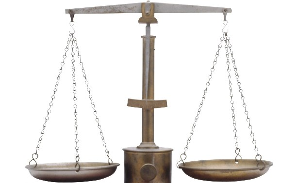 Продолжение блокбастера и Санта-Барбары в одном флаконе. Любвеобильная история с хоррор концом.