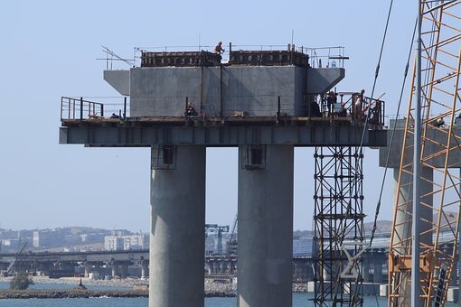 https://cdn.pixabay.com/photo/2018/10/26/07/30/construction-3774007__340.jpg
