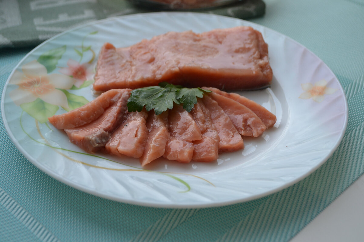 Засаливаем кету в домашних условиях, просто, быстро и вкусно. |  Елена/НедОсолила | Дзен