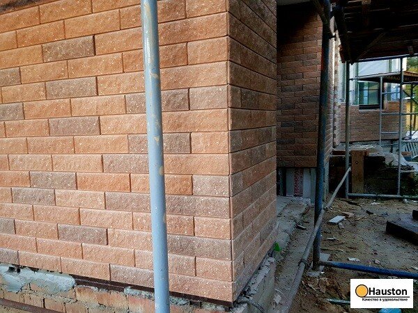 Новый строительный материал: навесной фасад из блоков