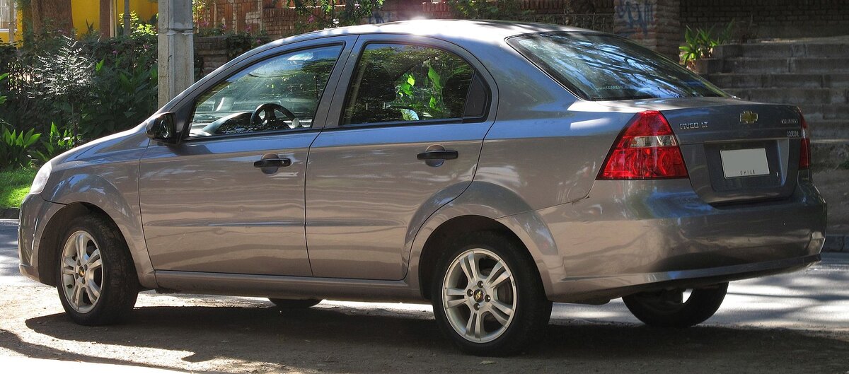 By order_242 from Chile - Chevrolet Aveo 1.4 LT Sedan 2011, CC BY-SA 2.0, https://commons.wikimedia.org/w/index.php?curid=55162206