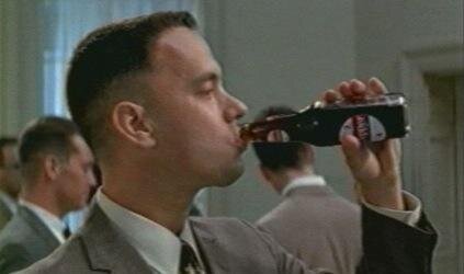 Герой культового фильма Форест Гамп очень любил пить Dr.Pepper в фильме