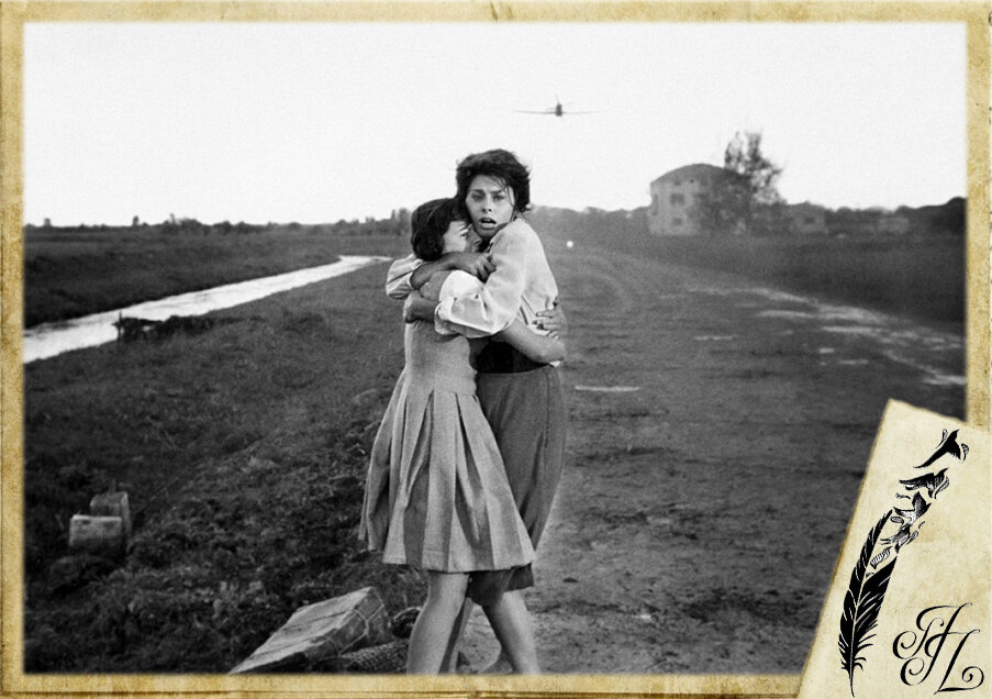 Мать спасает дочь во время авианалета. Кадр из фильма Витторио де Сико "Чочара"