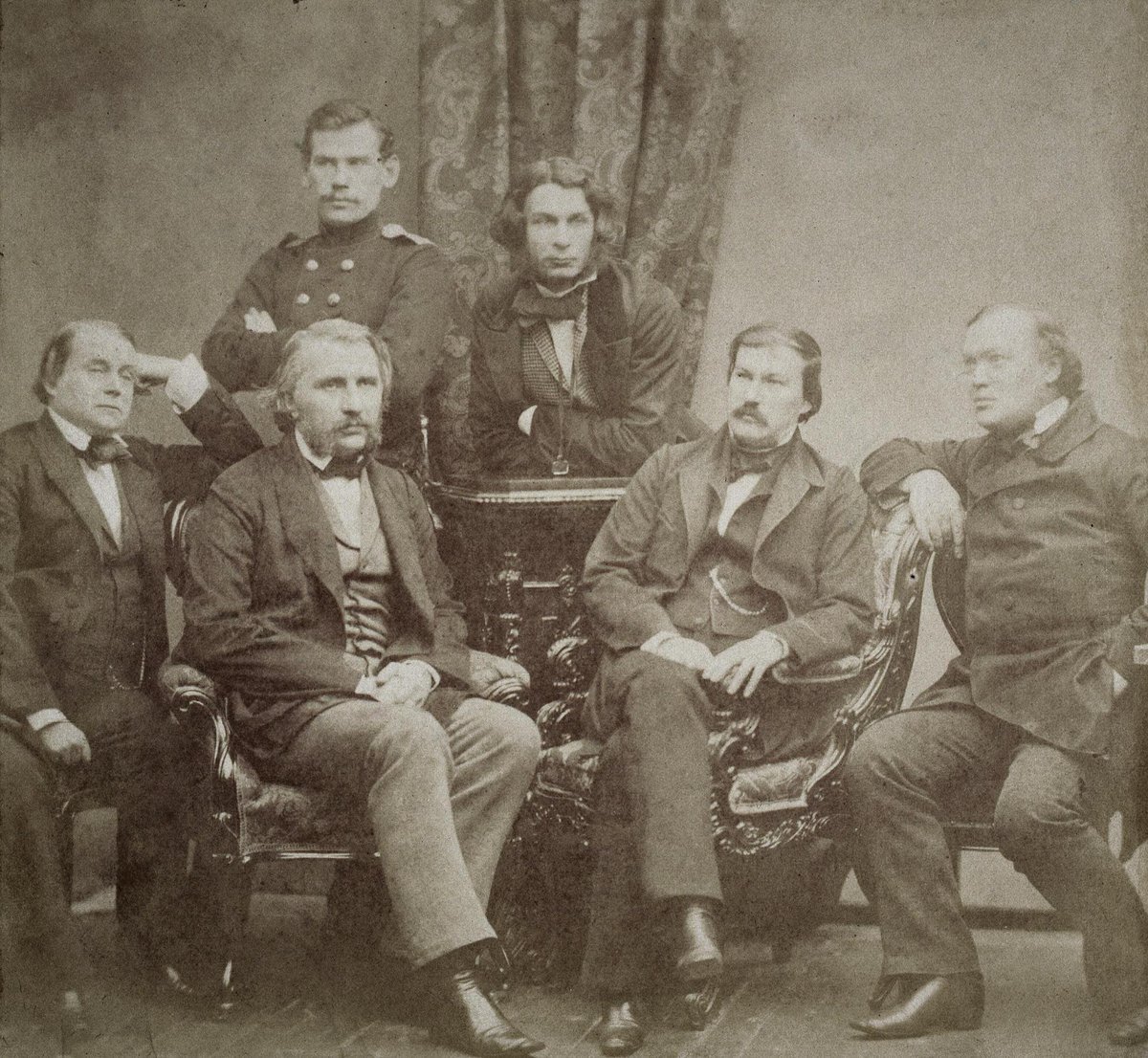 И.А. Гончаров, И.С. Тургенев, А.В. Дружинин, А.Н. Островский, Л.Н. Толстой, Д.В. Григорович, С.Л.Левицкий