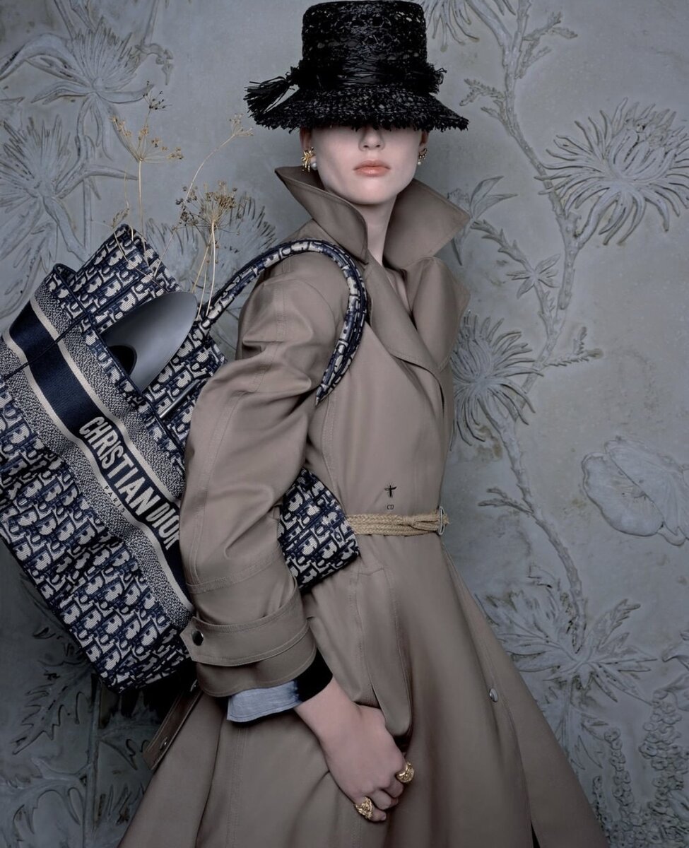 Dior (фото из официального аккаунта Instagram @dior)