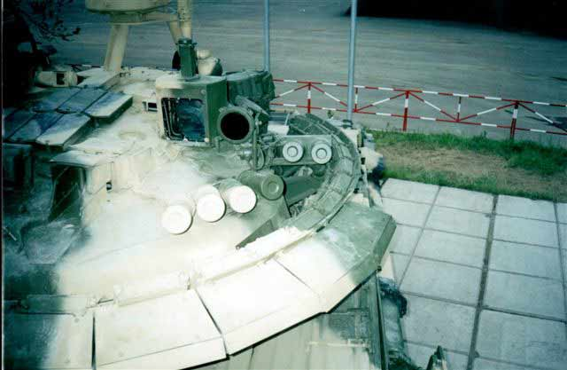 Т 72 С каз Арена м. Комплекс активной защиты (каз) «Арена-м». Т-72м1м с каз Арена. Т-90м активная защита.