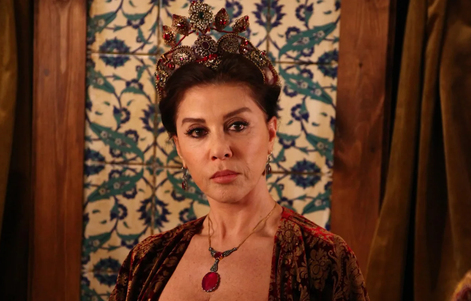 Кадр из сериала «Великолепный век»