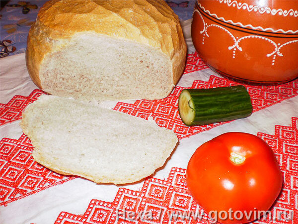 
 СохранитьУкраинская паляница - вкусный белый хлеб характерной круглой формы с гребешком. У готового хлеба получается светло-коричневая корка и шероховатые, мучнистые бока. Тесто для палянице готовят на опаре, поэтому запаситесь терпением - готовка хлеба займет ни один час.Метки: дрожжевое тесто украинская кухня хлеб
