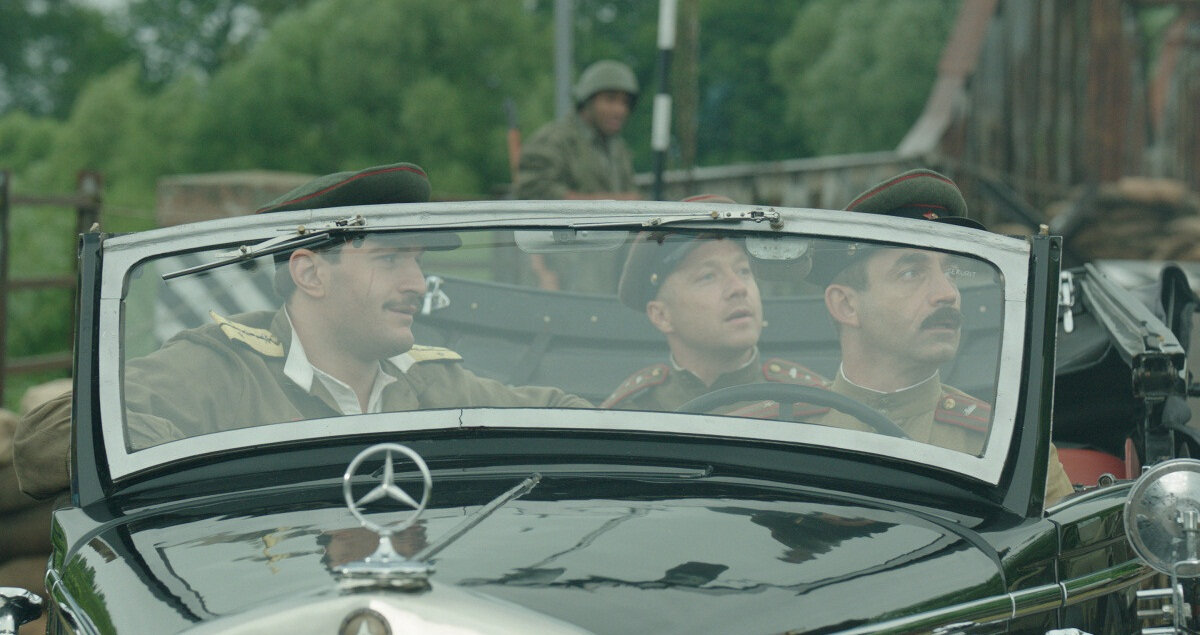 Так фильм видит Певцов