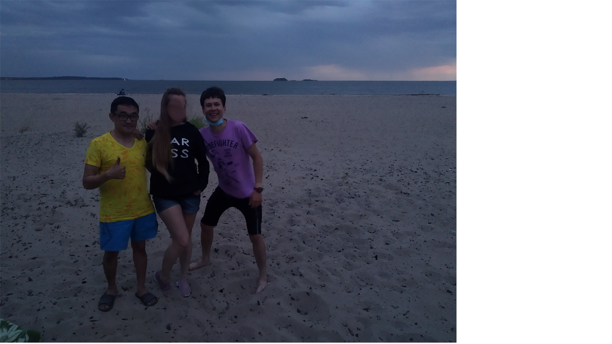 это мы съели первую партию шашлыка!