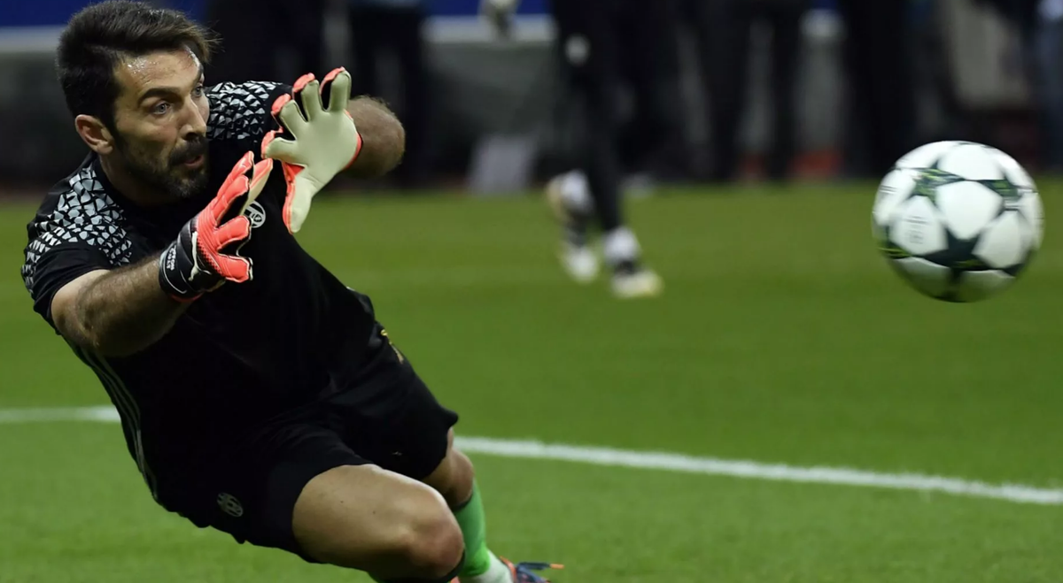  Буффон — чемпион мира 2006 года в составе сборной Италии