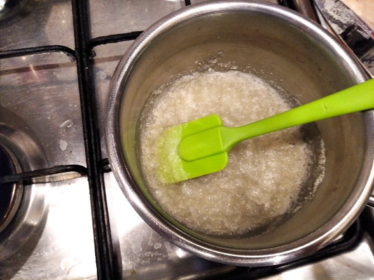 Размешиваем один раз в начале, когда смочили водой