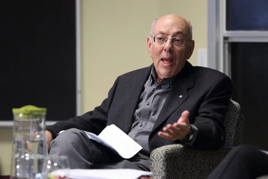 Мескон альберт хедоури основы менеджмента. Генри минцберг. Менеджмента мескон альберт хедоури. Основы менеджмента альберт мескон. Основы менеджмента майкл альберт франклин хедоури.