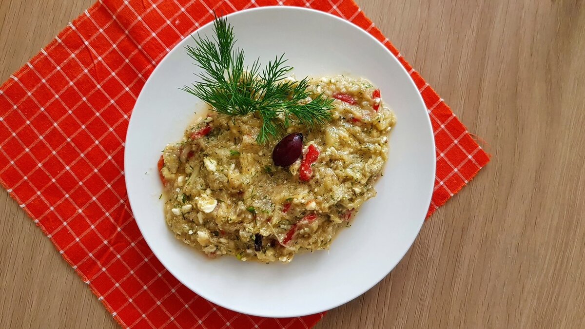 Мелидзаносалата - вкусное лакомство греческой кухни