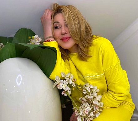 https://www.instagram.com/uspenskayalubov_official/