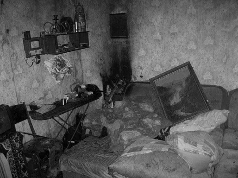 Последствия небольшого взрыва в квартире. Ист.: https://www.05366.com.ua/news/767575/na-poltavsine-progremel-vzryv-dvoe-postradavsih-foto