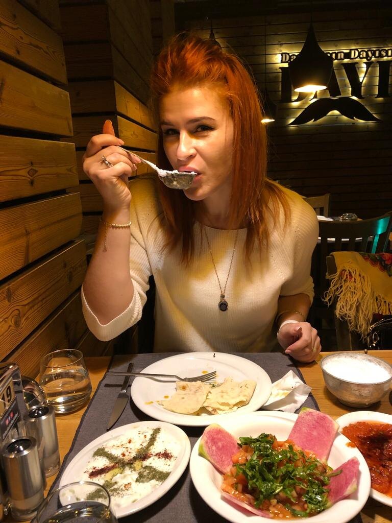 Вся прелесть Рамазана в том, что вечером можно поесть от души и с чистой совестью.