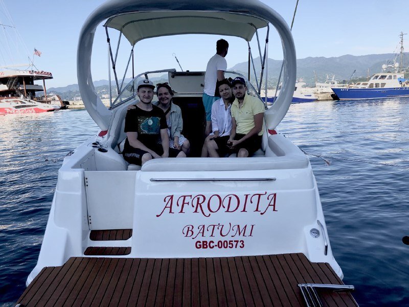 Яхта Afrodita в г. Батуми