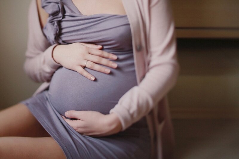 Фото беременный мальчик. Беременный живот. Красивые беременные женщины. Беременные девушки фото.