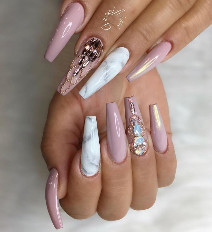 BALLERINA-NAILS (БАЛЕРИНА): ИДЕИ ДИЗАЙНА НОГТЕЙ И СПОСОБЫ СОЗДАНИЯ ФОРМЫ В РАЗНЫХ ТЕХНИКАХ.