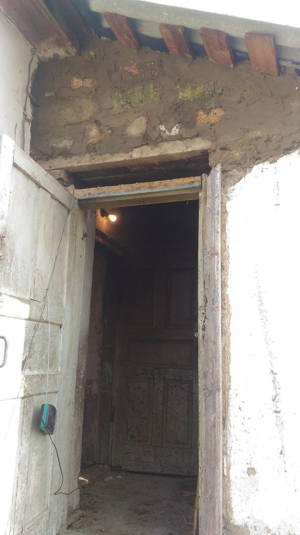 Деревянная входная дверь. Фото январь 2016