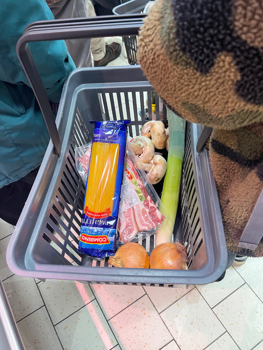 Так выглядел продуктовый набор студентов