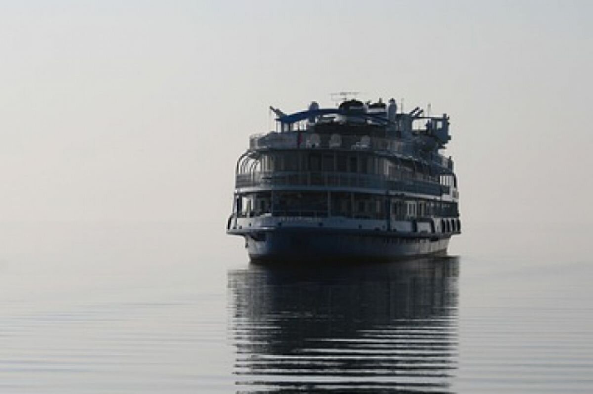    Пассажиры прогулочного теплохода рассказали подробности отдыха и спасения.